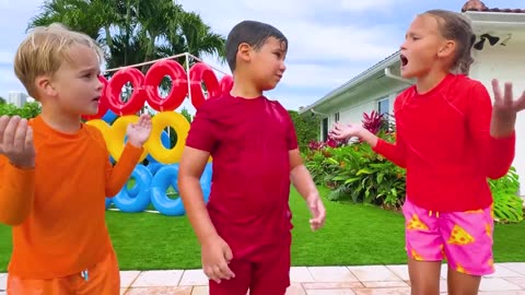 Fun Science Experiment with Inflatable Toys - Vlad and Niki