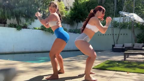 Best Of Thick Girls Squatting!!!