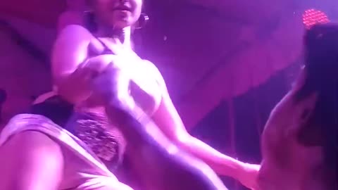 18+ Mature !!! Marela kach kacha kach kach bhojpuri arkestra stage hot hungama dance chitrahar