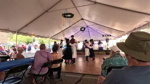 Oktoberfest 2025 in Cedarburg, Wi (dancing)