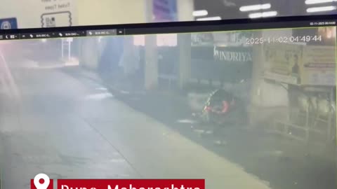High-Speed Horror in Pune: Two Killed as Car Crashes Near Bund Garden Metro Station!