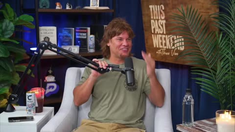 Theo Von says Kid Rock called President Trump at 1 a.m. & he answered. 😂