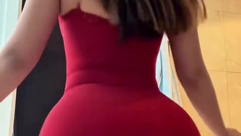 🍑 Thicc Asian Shaking Her Booty 💯🔥