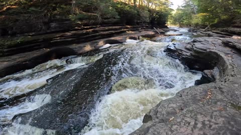 Autumn Adventures in Michigan’s Upper Peninsula | Scenic Drives & Hikes in Fall Color