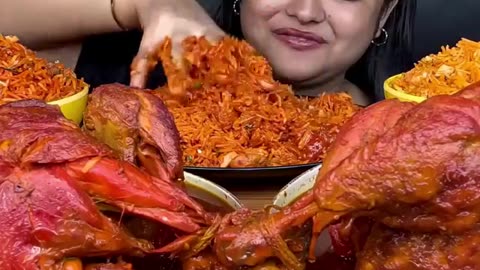 ASMR: EATING SPICY CHICKEN CURRY🔥 BASMATI RICE || #shorts #mukbangn#asmreating #mukbangasmr #asmr