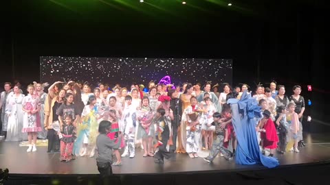 😍Fashion show🇨🇦 2025-11-07