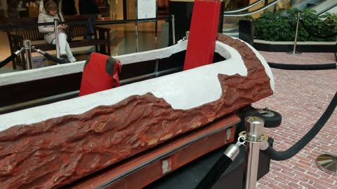 Detroit's "I Remember That" Museum Pop-up and Conveyor Sushi Vlog