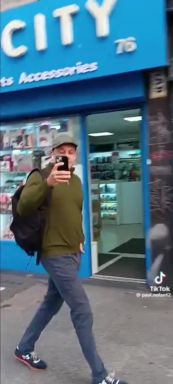 Leo Varadkar gets confronted in the street and gets it full blast