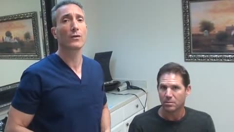 Dr. Brett Bolton Compares FUE to His MaxHarvest™ Hair Transplant Procedure