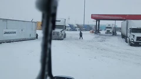 DONT FORGET #ourtruckinglife #truckdrivers #reallifetruckers #trucker #truckdriver #atruckerslife