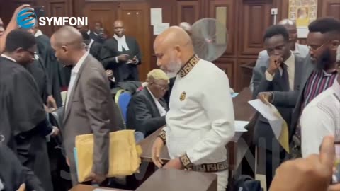 BREAKING: Nnamdi Kanu Sacks All His Lawyers, Defends Himself In Court