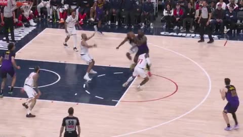NBA - LEBRON LOOK-AWAY LOB TO HAYES!