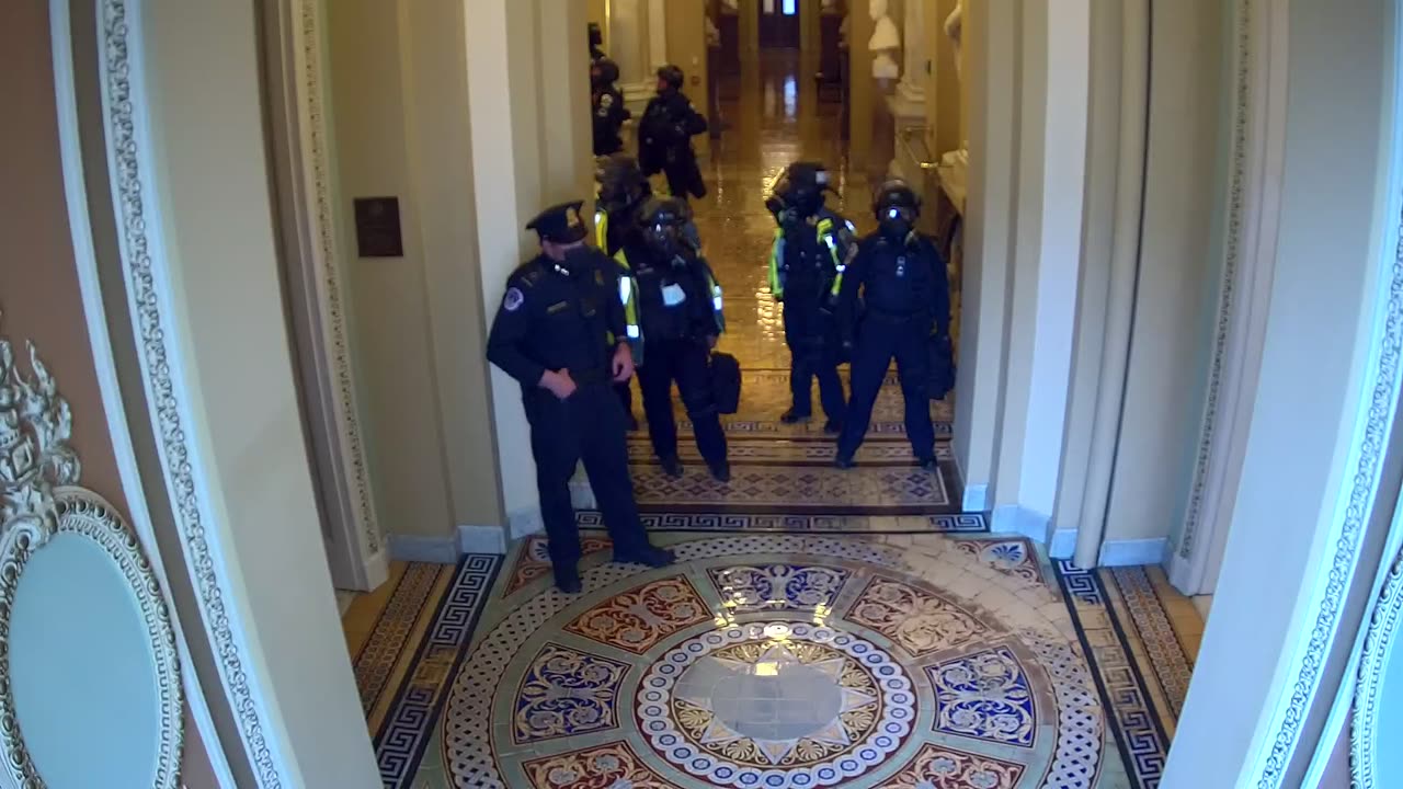 0205USCS02WestStairsnearS221_2021-01-06_14h40min01s813ms.mp4