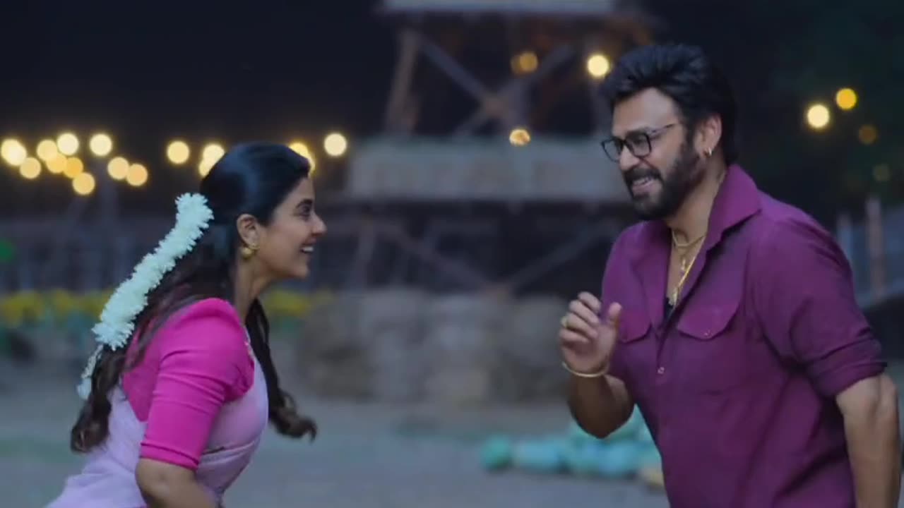 Sankranthiki vasthunam Godari gattu meedha song