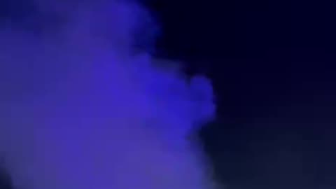 Mbështetësit e Ballukut në Fier festojnë me fishekzjarre