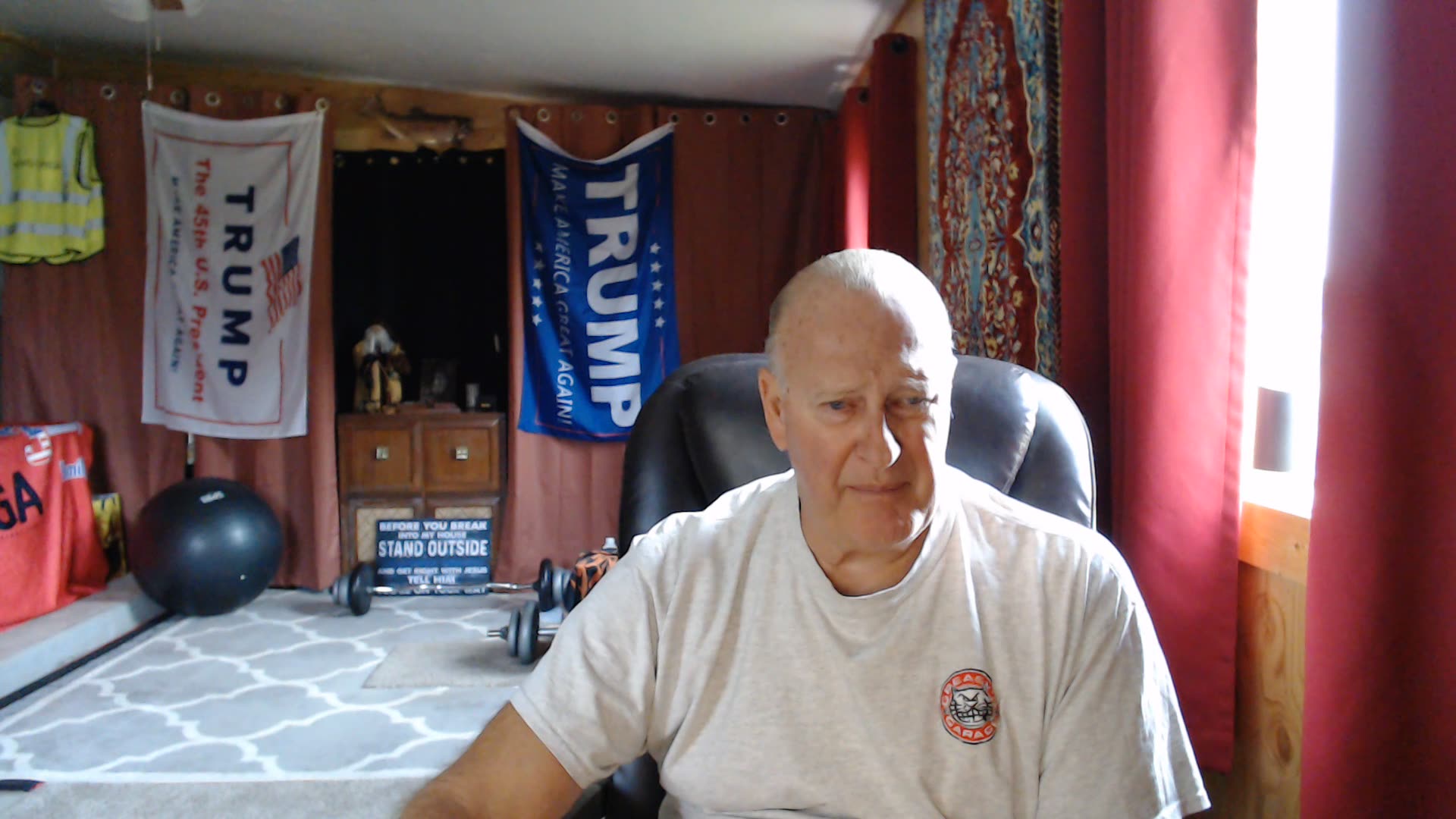 Portland Antifa DECLARES WAR on U.S. Military/Nobel Peace Prize winner María Corina Machado praises President Trump and dedicates her award to him: