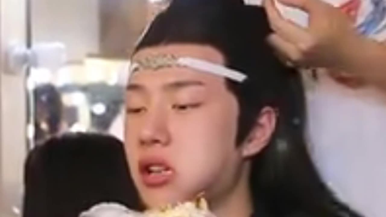 The Untamed BTS | Lan Wangji Eating On Set Is Too Cute! Fans: My Heart Just Melted 💙