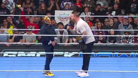 Kevin Owens picks a fight with Rey Mysterio: SmackDown highlights,