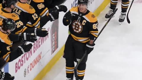 Pasta with another GOAL! 🍝 #Bruins #NHL