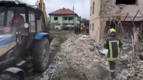 😻 Ukraine Russia War | Brave Kitten Rescued Amidst Ukraine Conflict | RCF