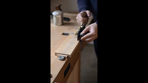 How To Groove Using The Plow Plane