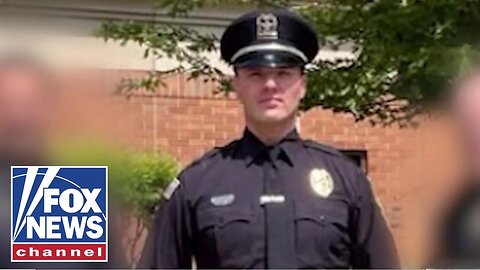 NEW: Chicago officer back on duty after ICE arrest