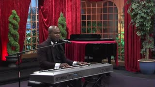 Club 36 - 10-31-2025 - Martra Collier