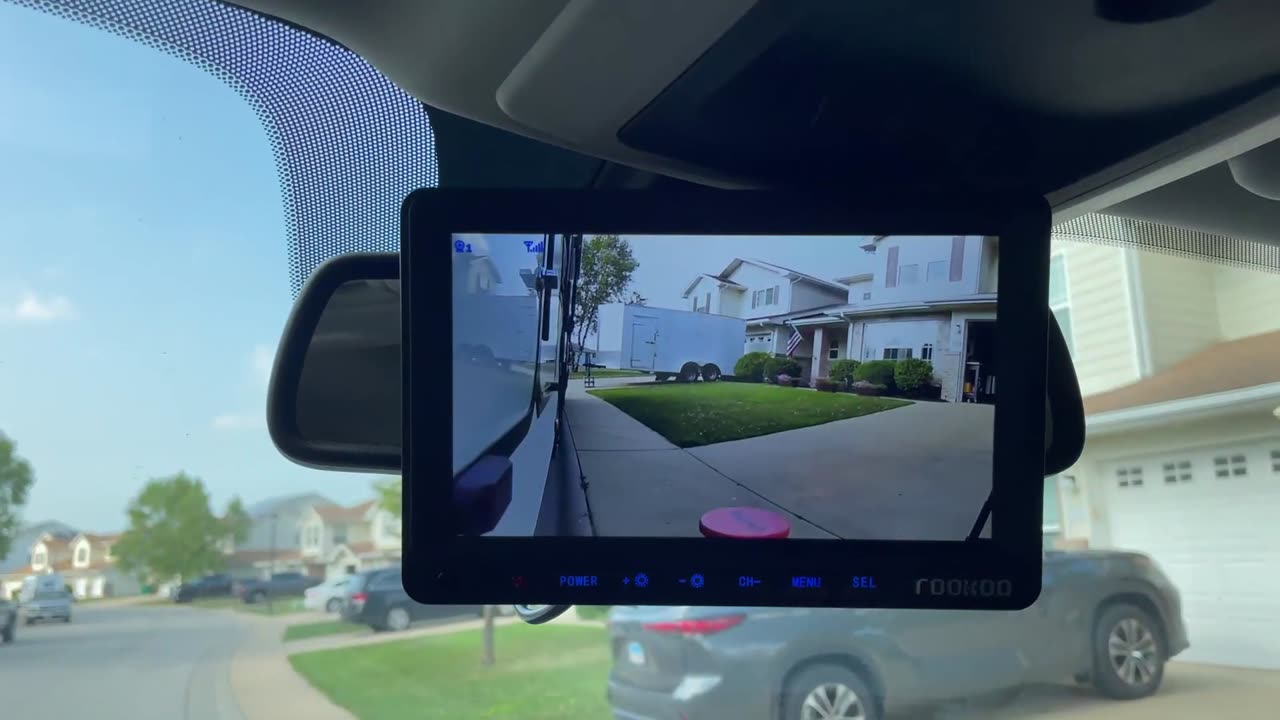 Experience Effortless Parking With the Ultimate Magnetic Solar Wireless Backup Camera!