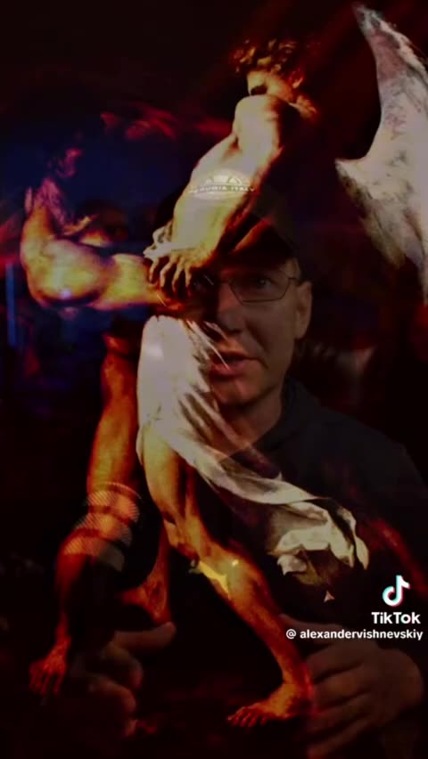 SATANISMO ASKENAZITA VICINO A TRUMP