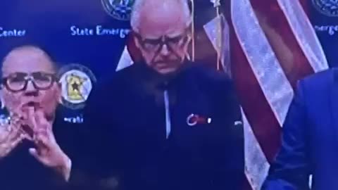 🟢 Why Is Tim Walz So Focused On Doing The Freemasonic Triangle Hand Sign?