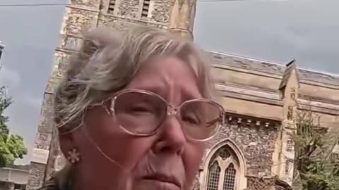 Woman has a horrifying warning of Islam for the UK