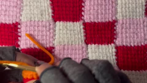 One row at a time ep 12 : Mystery project 1 Row 12