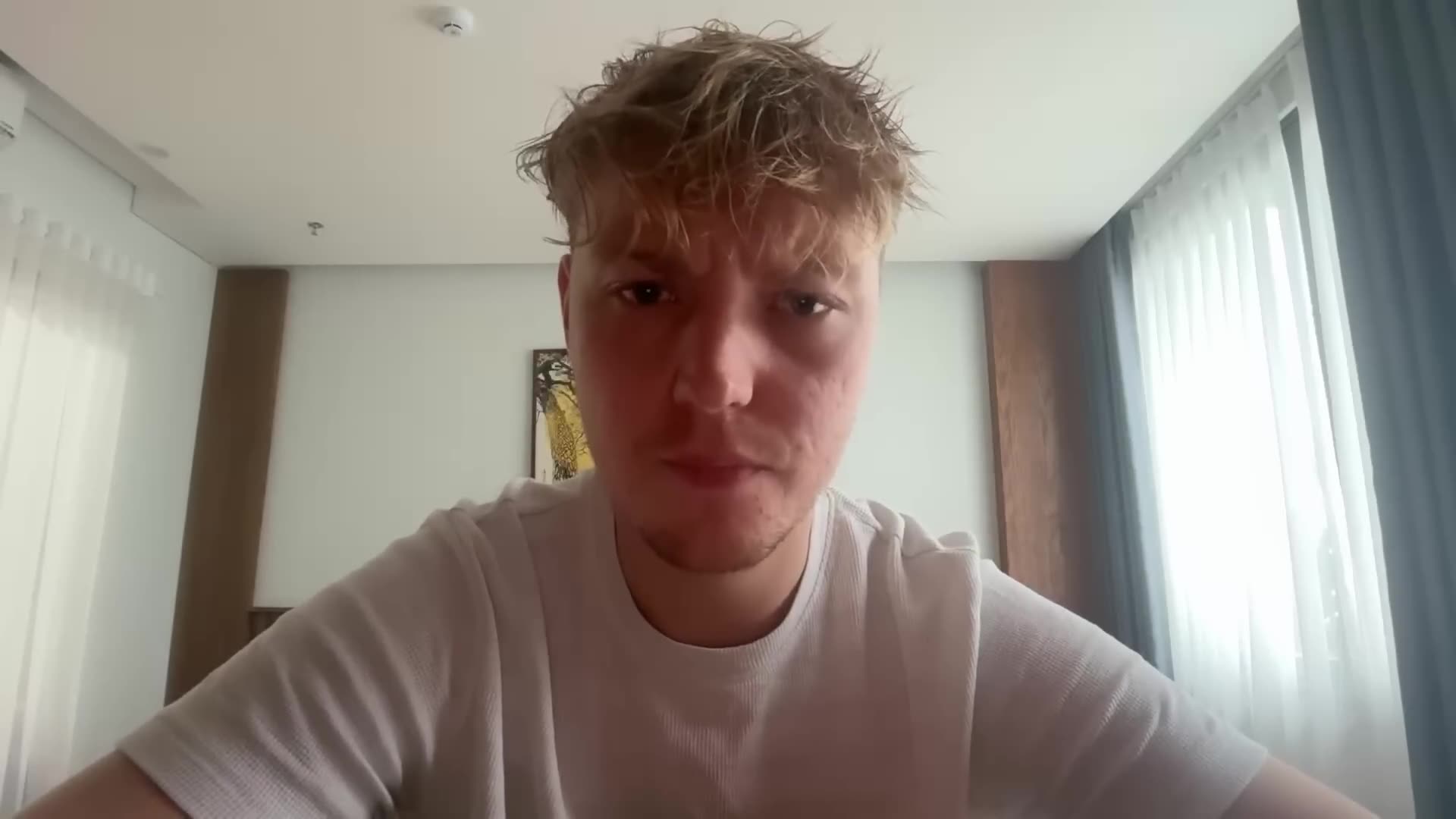 Pakistani Migrants Confronted By British Man As They Cause Chaos In The UK!