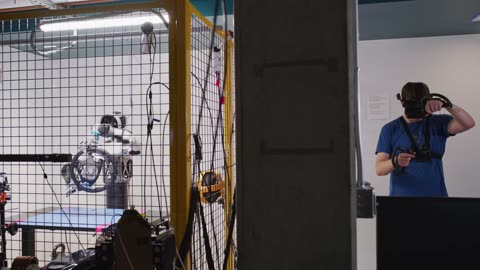 Inside a Humanoid Hand: The Crazy Engineering Behind Boston Dynamics Robotics