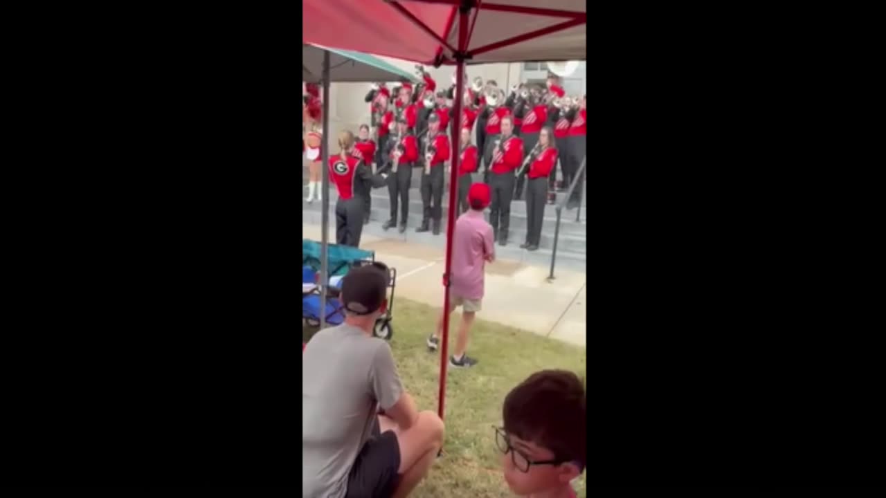 Exciting Shuffle Dance Moves!