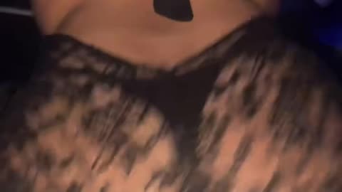 Holly Hennesey shakin ass in the club