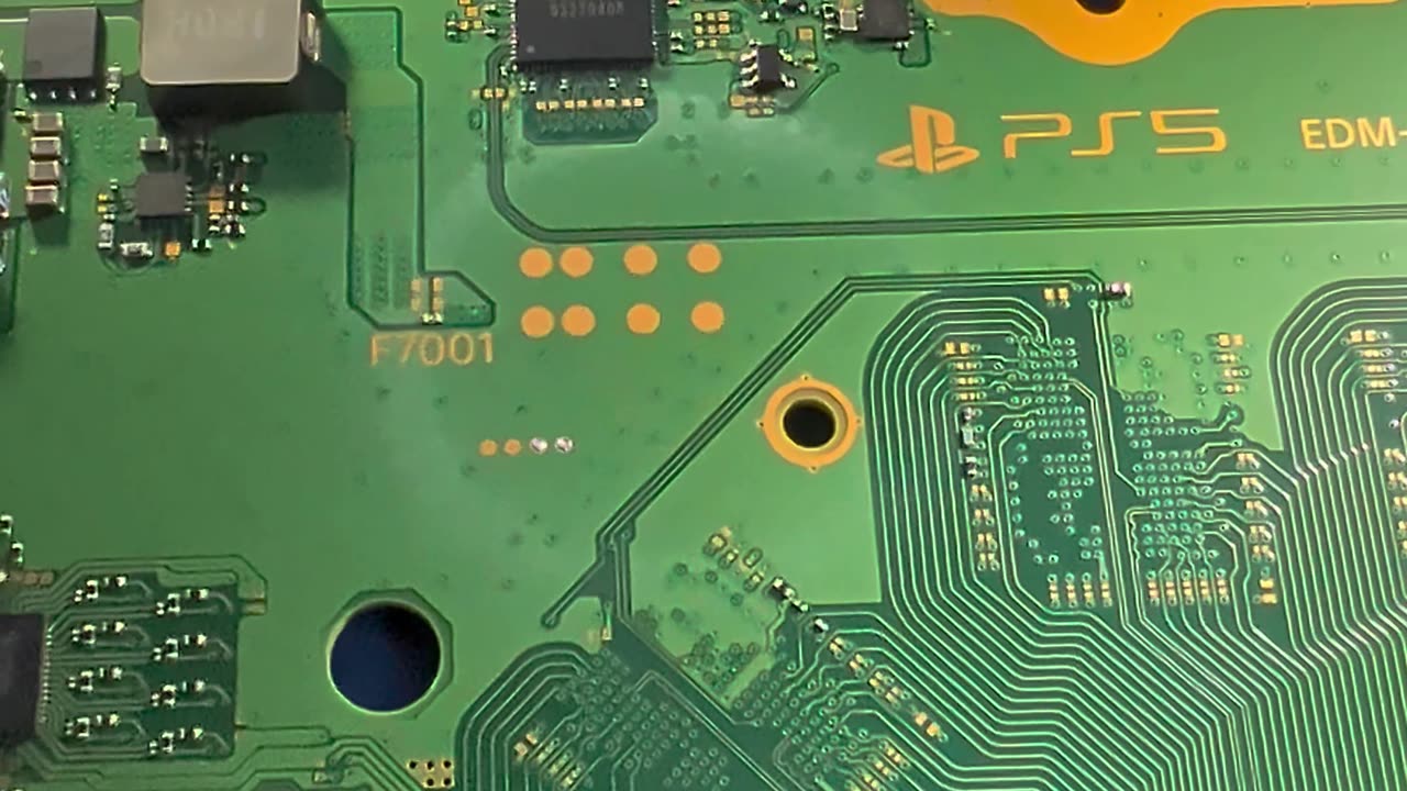 PS5 HDMI Port Knocked Through!