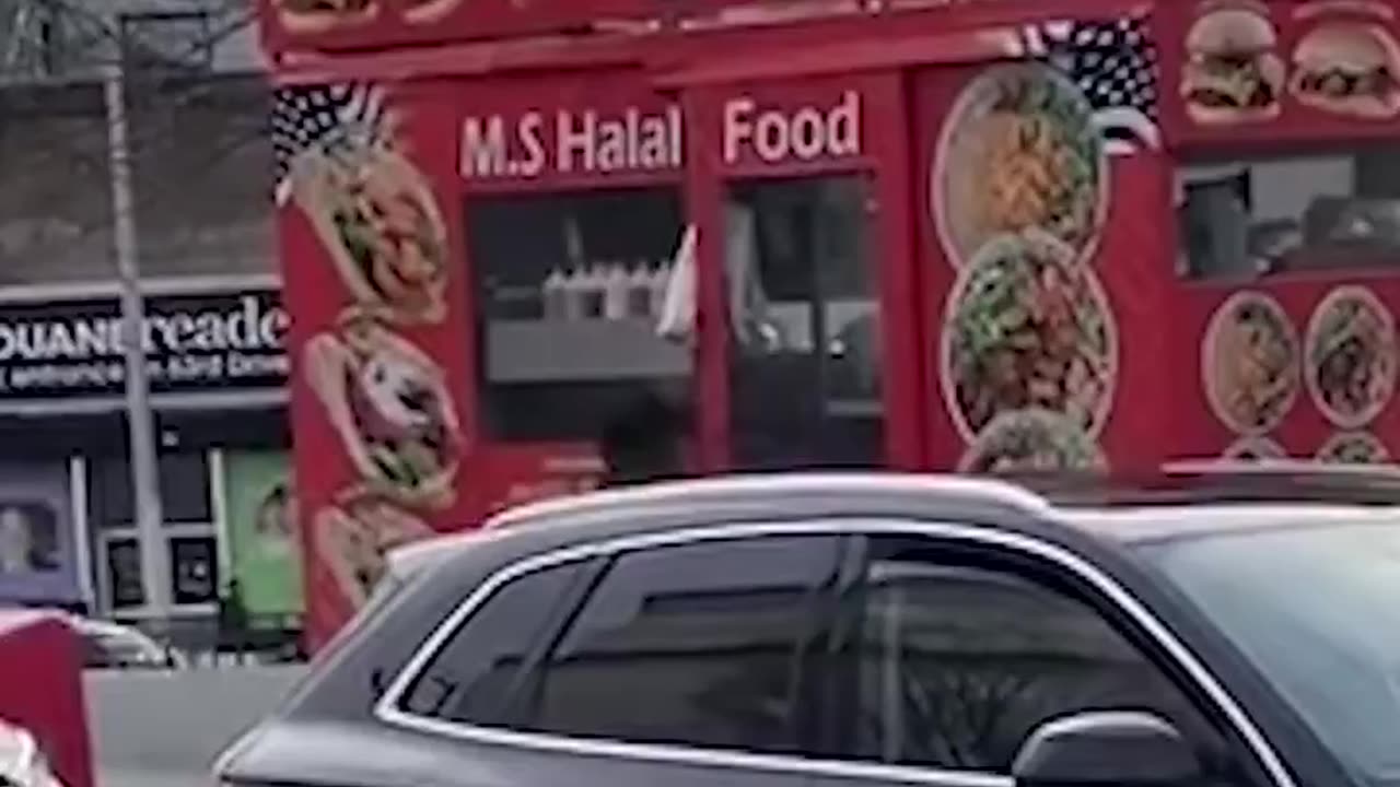 New York City Halal food vendor caught catching LIVE PIGEONS and bringing