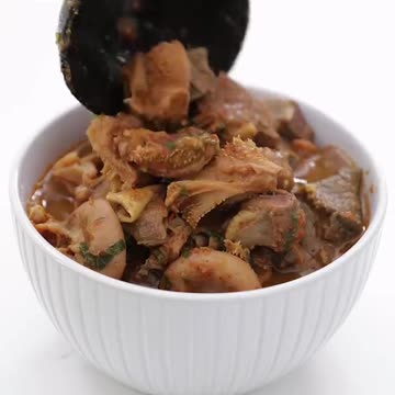 Making delicious pepper soup