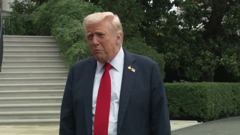 President Trump Gaggles with Press Before Departing the White House, Sep. 30, 2025 