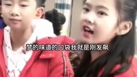 这闽南语歌曲，小朋友唱得就是好听