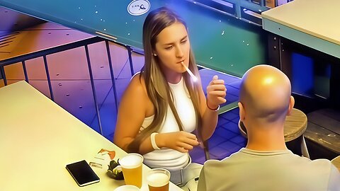 Candid Sexy Smoking Woman 670