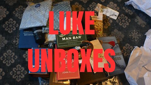 LUKE UNBOXES! (A Christmas Variety Package)