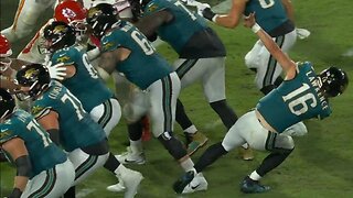 NEVER QUIT - TREVOR LAWRENCE FINAL PLAY VERSUS NFL DARLING CHIEFS ON HIS BIRTHDAY FAILS TWICE