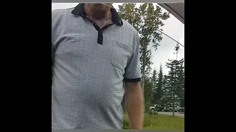 Driver attacked by homeowner after parking on private estate. #crime #usa #justice #law #japd