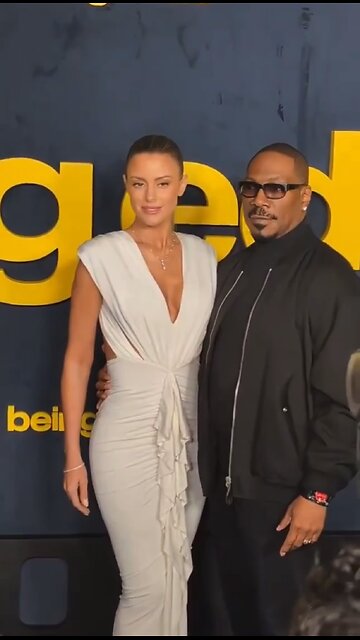 Eddie Murphy steps out with his elegant wife Paige Butcher at the premiere of his documentary