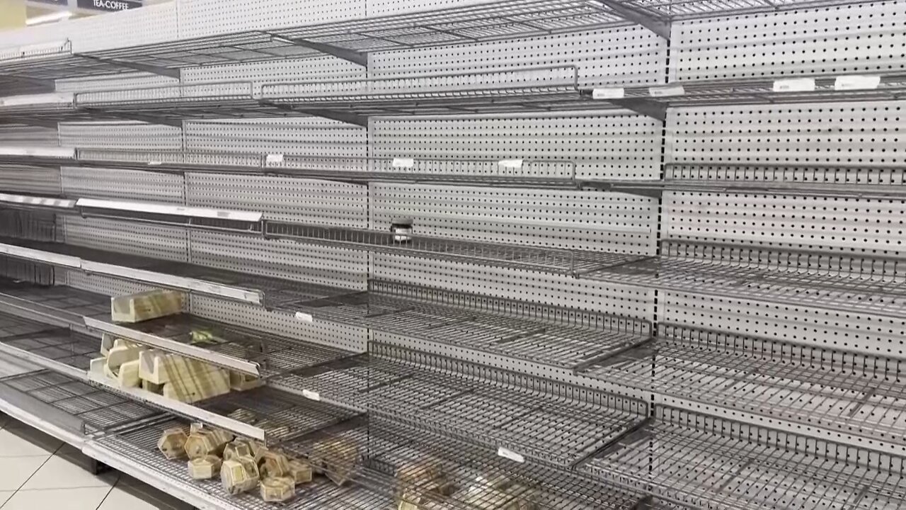 Los jamaicanos se preparan para el huracán Melissa