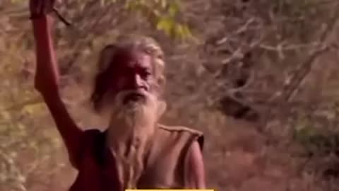Sights, The Indian man who kept his arm raised for over 51 years.