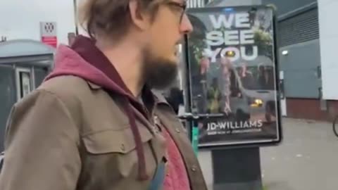 LEFTY THREATENS TO KILL PATRIOTS WITH AN AK-47 WHILST THEY WERE OUT RAISING