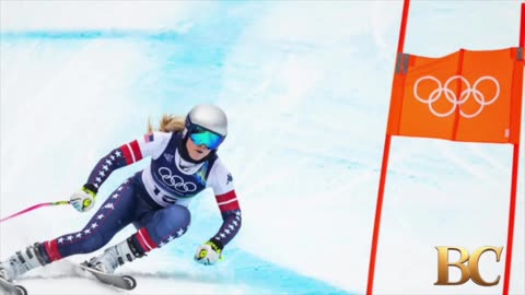 Lindsey Vonn crashes at Olympics, has surgery on broken leg